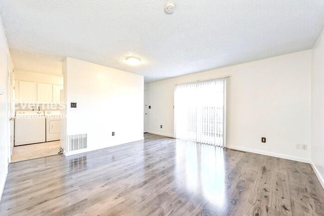 8003 Wolff St in Westminster, CO - Building Photo - Building Photo
