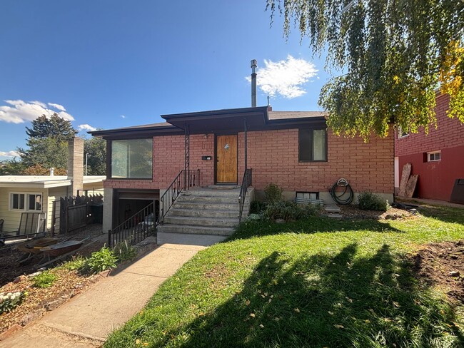 property at 257 Cottonwood Ave