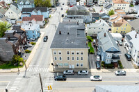 110 Branch St in Lowell, MA - Foto de edificio - Building Photo