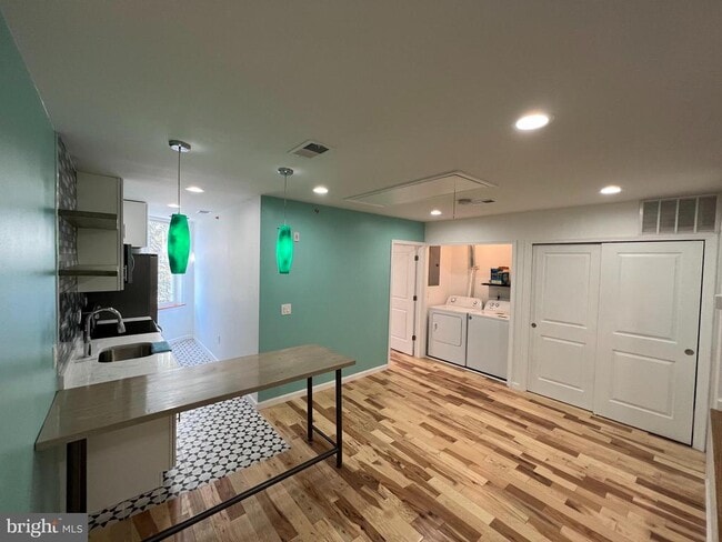 623 S 4th St in Philadelphia, PA - Building Photo - Building Photo