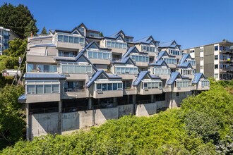 CASCADE CONDOMINIUM in Seattle, WA - Foto de edificio - Building Photo