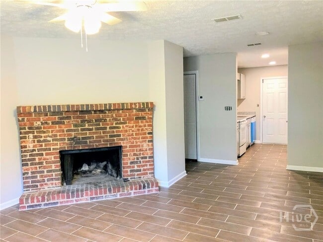 property at 410 Lexington Heights