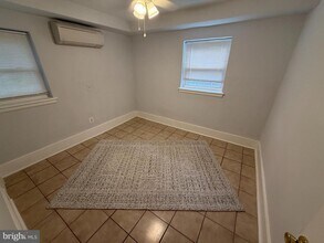 618 Notabene Dr in Alexandria, VA - Foto de edificio - Building Photo