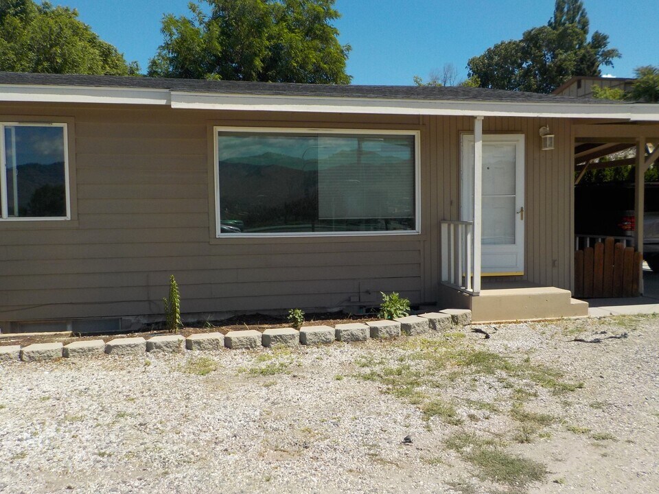 315 Eastmont Ave in East Wenatchee, WA - Building Photo