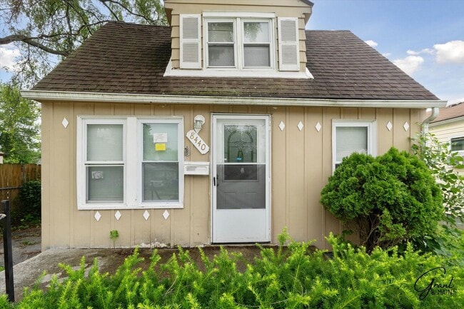 8440 Orchard Ave in Warren, MI - Building Photo - Building Photo