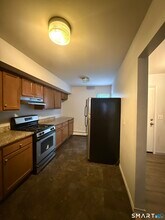 10 Talcott Forest Rd in Farmington, CT - Building Photo - Building Photo