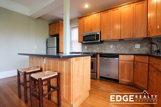 79 Carlton St, Unit 1 in Brookline, MA - Building Photo - Building Photo