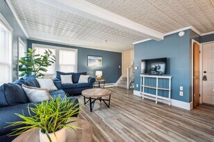 2 Dover Ave in Hampton, NH - Building Photo