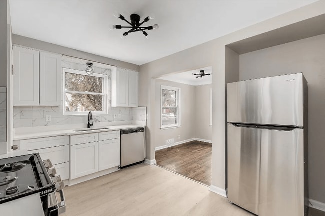 18900 Edgefield St in Grosse Pointe, MI - Building Photo - Building Photo