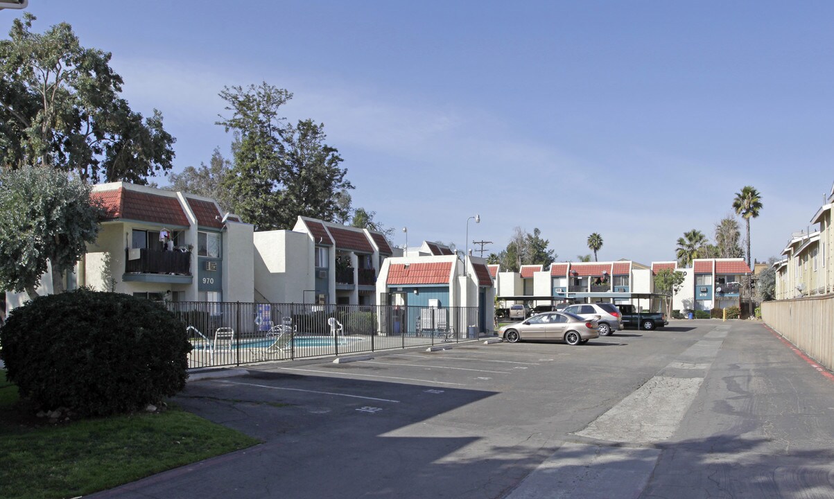 Hidden Villas Apartments in Escondido, CA - Building Photo