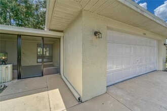1326 Idlewood Dr in Sun City Center, FL - Building Photo - Building Photo
