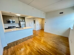 310 Clarkson Ave in Brooklyn, NY - Building Photo - Building Photo
