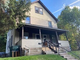 86-88-88 Baycliff Dr in Rochester, NY - Building Photo