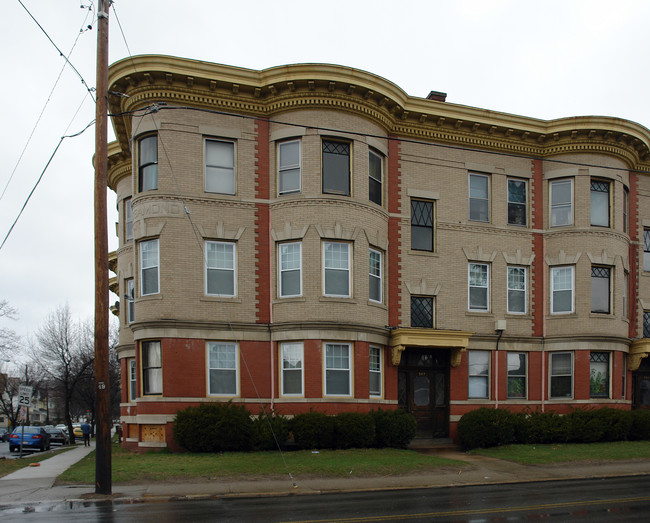 Rosamond in Holyoke, MA - Building Photo - Building Photo