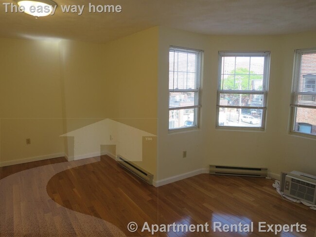 property at 3 Holland St