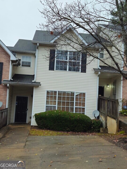 1454 Riverrock Ct in Riverdale, GA - Building Photo