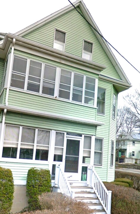 80 Upland Rd, Unit 2 in Belmont, MA - Foto de edificio