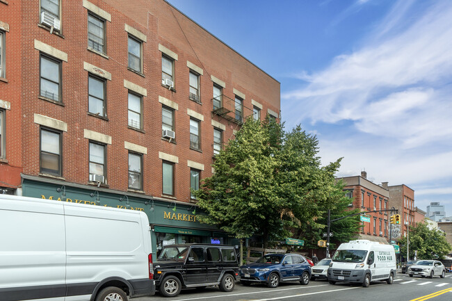 921 Manhattan Ave in Brooklyn, NY - Building Photo - Building Photo