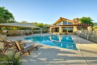 4302 N Sunset Cliff Dr in Tucson, AZ - Building Photo - Building Photo
