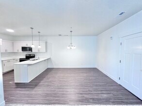 4655 Alder Dr in Mapleton, UT - Building Photo - Building Photo