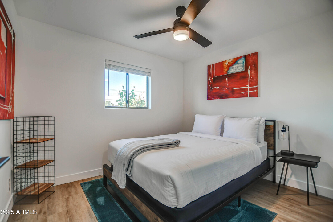 7907 E Latham St in Scottsdale, AZ - Foto de edificio