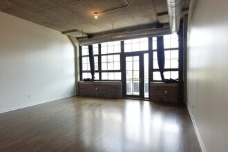 3963 W Belmont Ave in Chicago, IL - Building Photo - Building Photo