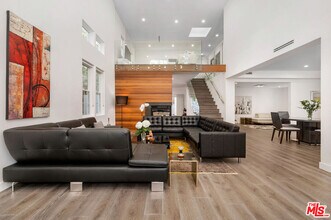 14632 Valley Vista Blvd in Los Angeles, CA - Building Photo - Building Photo