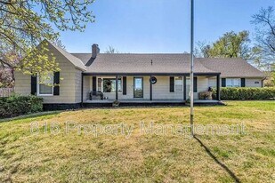 9501 Wornall Rd in Kansas City, MO - Building Photo