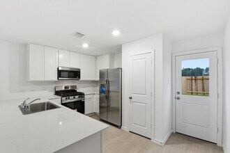 25405 Carnation Ct in Magnolia, TX - Building Photo - Building Photo