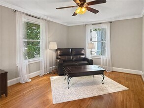 656 Timm Valley Rd NE in Atlanta, GA - Building Photo - Building Photo