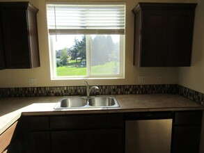 5770 Joynak St S in Salem, OR - Building Photo - Building Photo