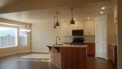 1778 N Aspen Ln in Cedar City, UT - Building Photo - Building Photo