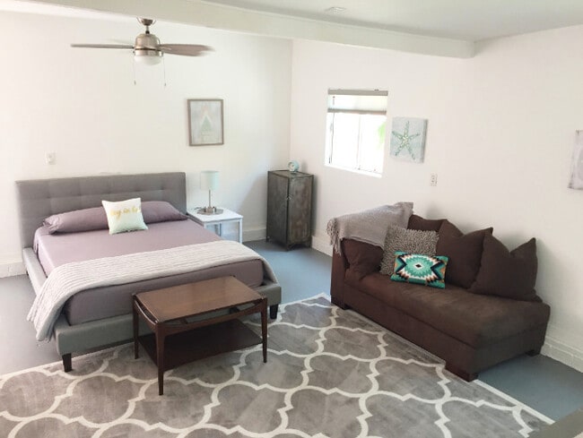 property at 935 Superba Ave