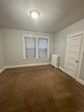 162 Oak St in Waterbury, CT - Building Photo - Building Photo