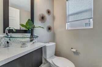 7777 Stylus Dr in San Diego, CA - Building Photo - Building Photo