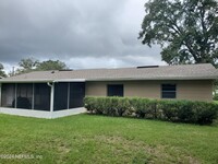 212 Neptune Rd in Orange Park, FL - Foto de edificio - Building Photo