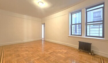 165 Pinehurst Ave in New York, NY - Building Photo - Building Photo