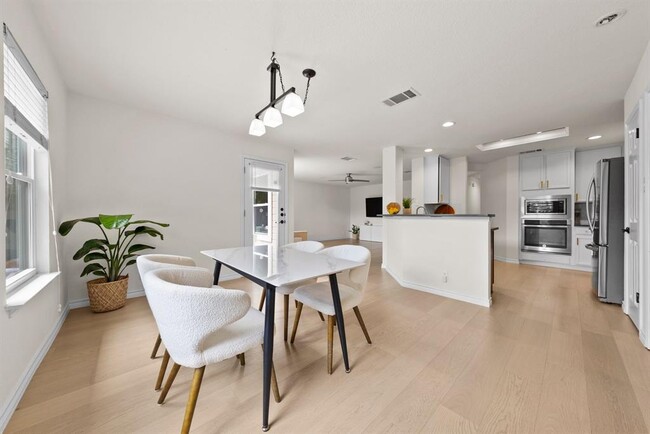 property at 3504 Flora Vista Loop