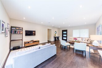 1315 San Ignacio Ave in Coral Gables, FL - Building Photo - Building Photo