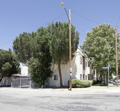 Sol y Cielo Apartments in Palmdale, CA - Building Photo - Building Photo