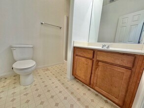 1025 Viale Placenza Pl in Henderson, NV - Building Photo - Building Photo