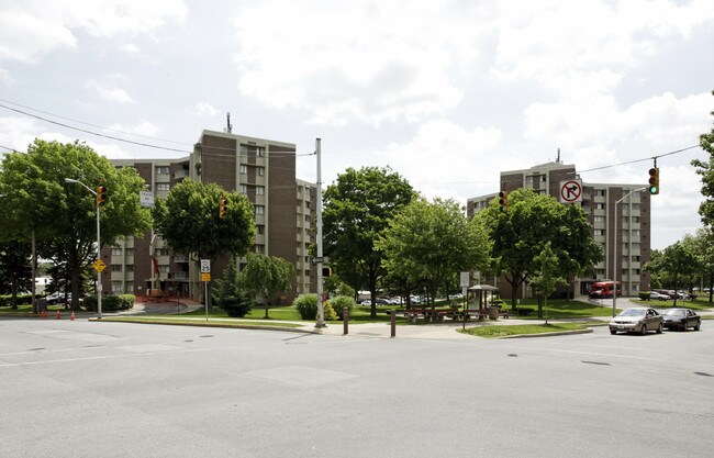 Broad Park Manor in York, PA - Building Photo - Building Photo