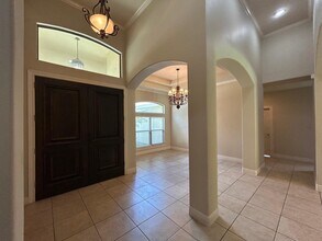 3335 Hagen Lp in Laredo, TX - Building Photo - Building Photo