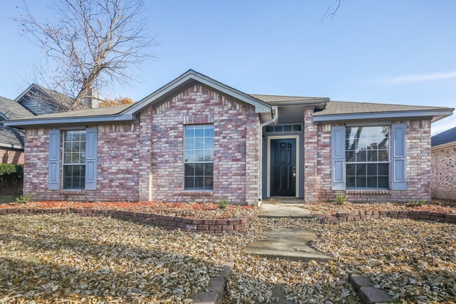 property at 2524 Park Valley Dr