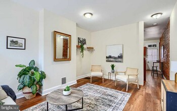 22 Parkin St in Baltimore, MD - Foto de edificio - Building Photo