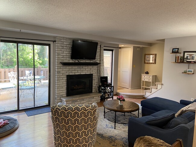 3620 Independence Ave S, Unit 52 in St. Louis Park, MN - Foto de edificio - Building Photo