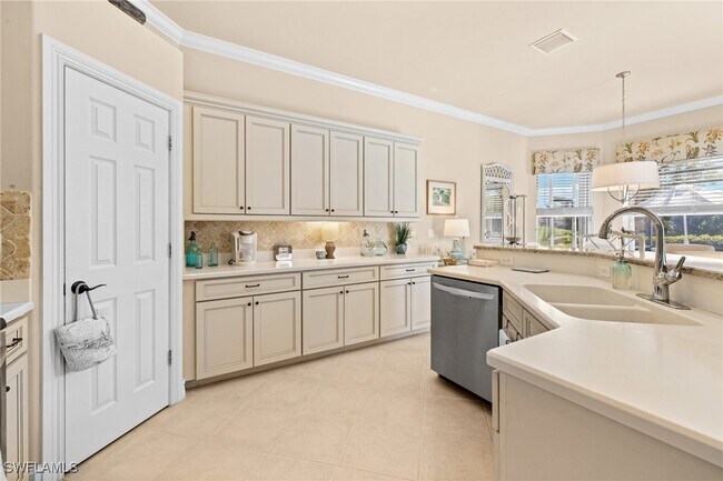 property at 6737 Bent Grass Dr