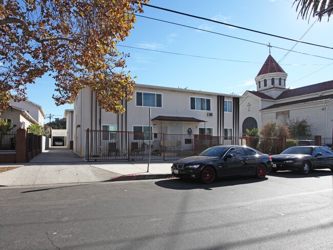 1620-1622 1/2 N Alexandria Ave in Los Angeles, CA - Foto de edificio - Building Photo