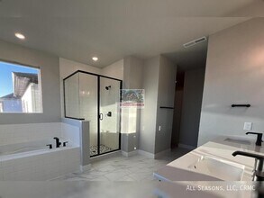 4615 Peak Crst Vw in Colorado Springs, CO - Building Photo - Building Photo