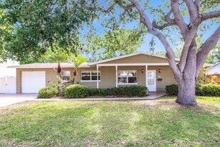 8499 14th St N, Unit 5306 in St. Petersburg, FL - Building Photo